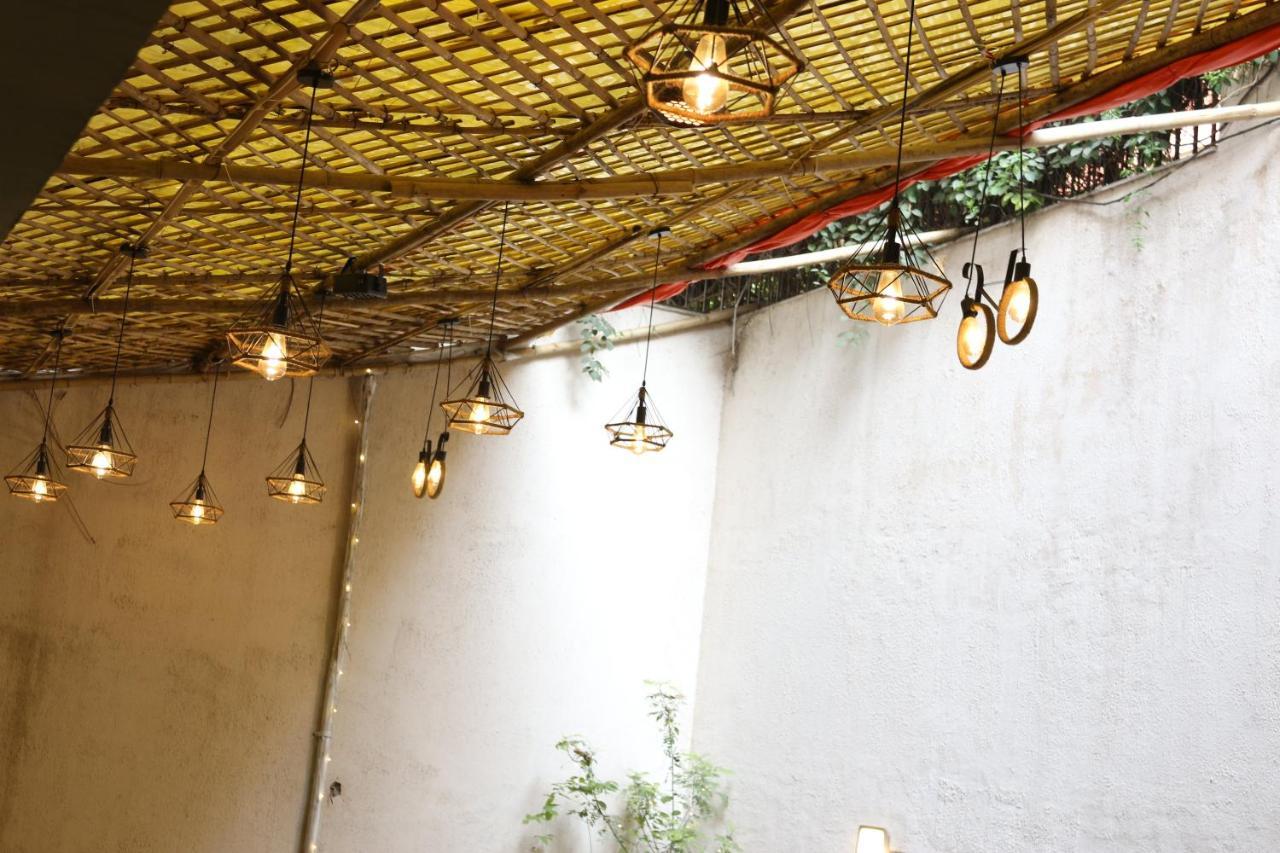 Lime Tree Hotel Sushant Lok Gurgaon Sector 29 Next To Iffco Chowk Metro Extérieur photo