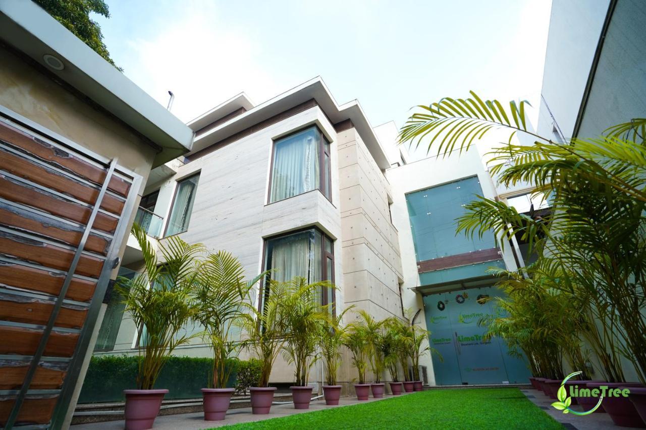 Lime Tree Hotel Sushant Lok Gurgaon Sector 29 Next To Iffco Chowk Metro Extérieur photo